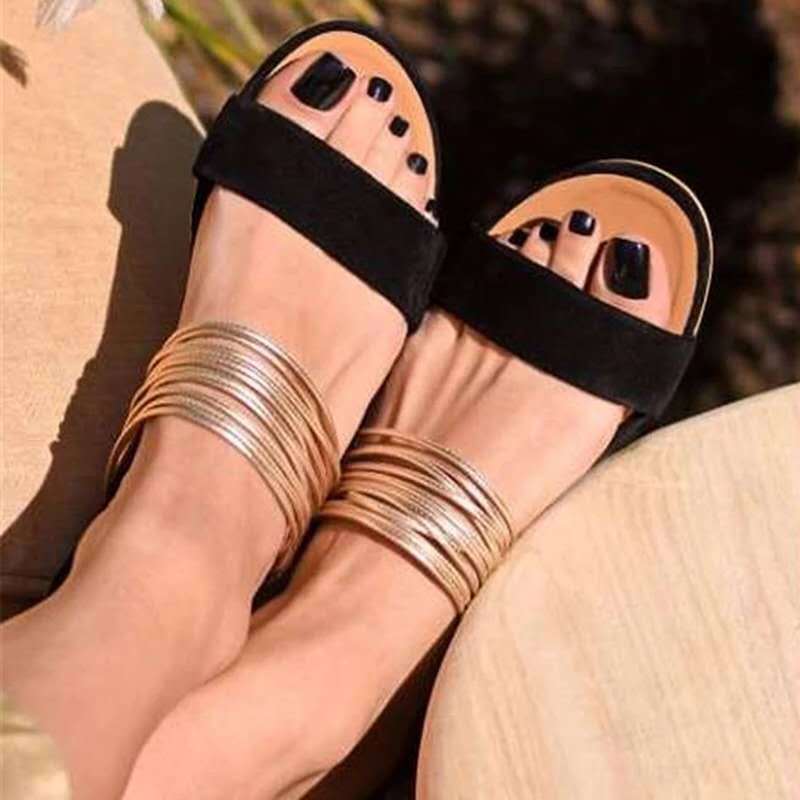 صنادل نسائية فلات كبيرة الحجم